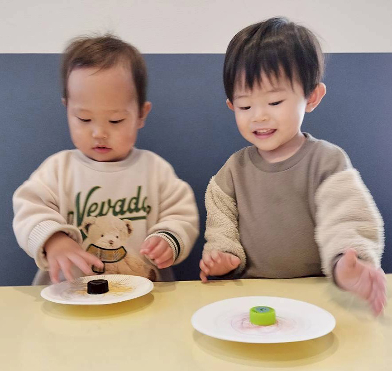 �ߘa7�N�x 1��  �܂������E�Ђ߂����ۈ牀�u�����V�сv